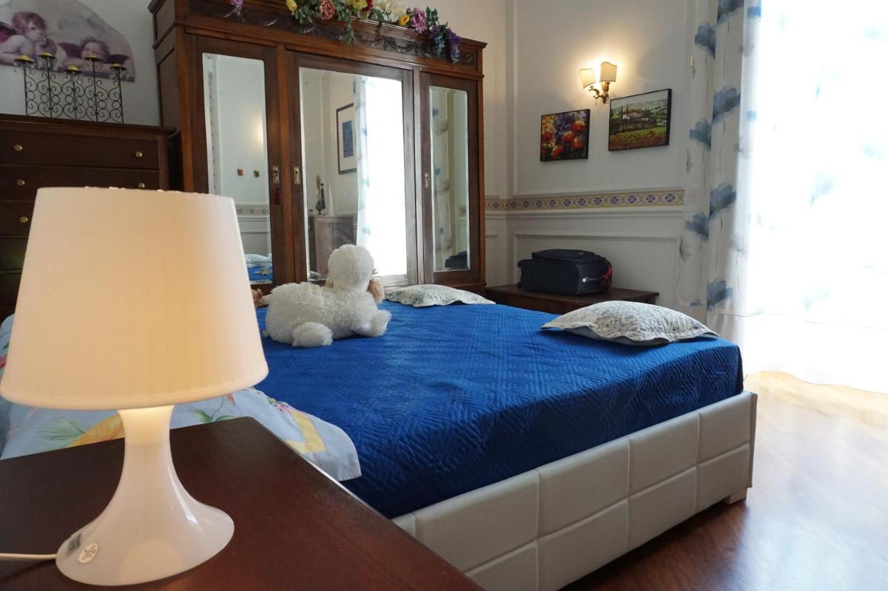 Elegante Appartamento Centro Storico 카타니아 외부 사진